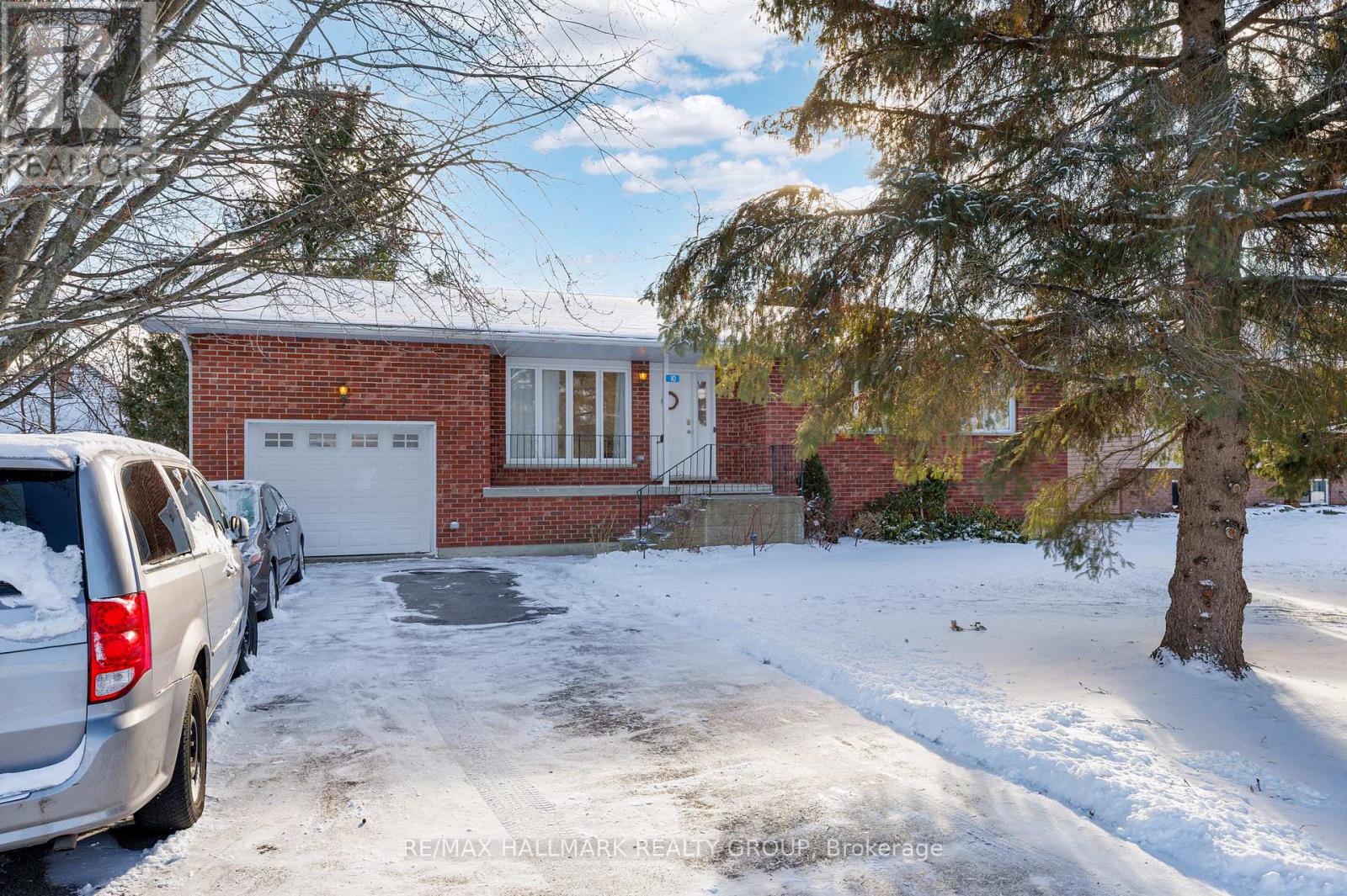 10 Frederick Street, Lansdowne Village, Ontario  K0E 1L0 - Photo 3 - X12610658