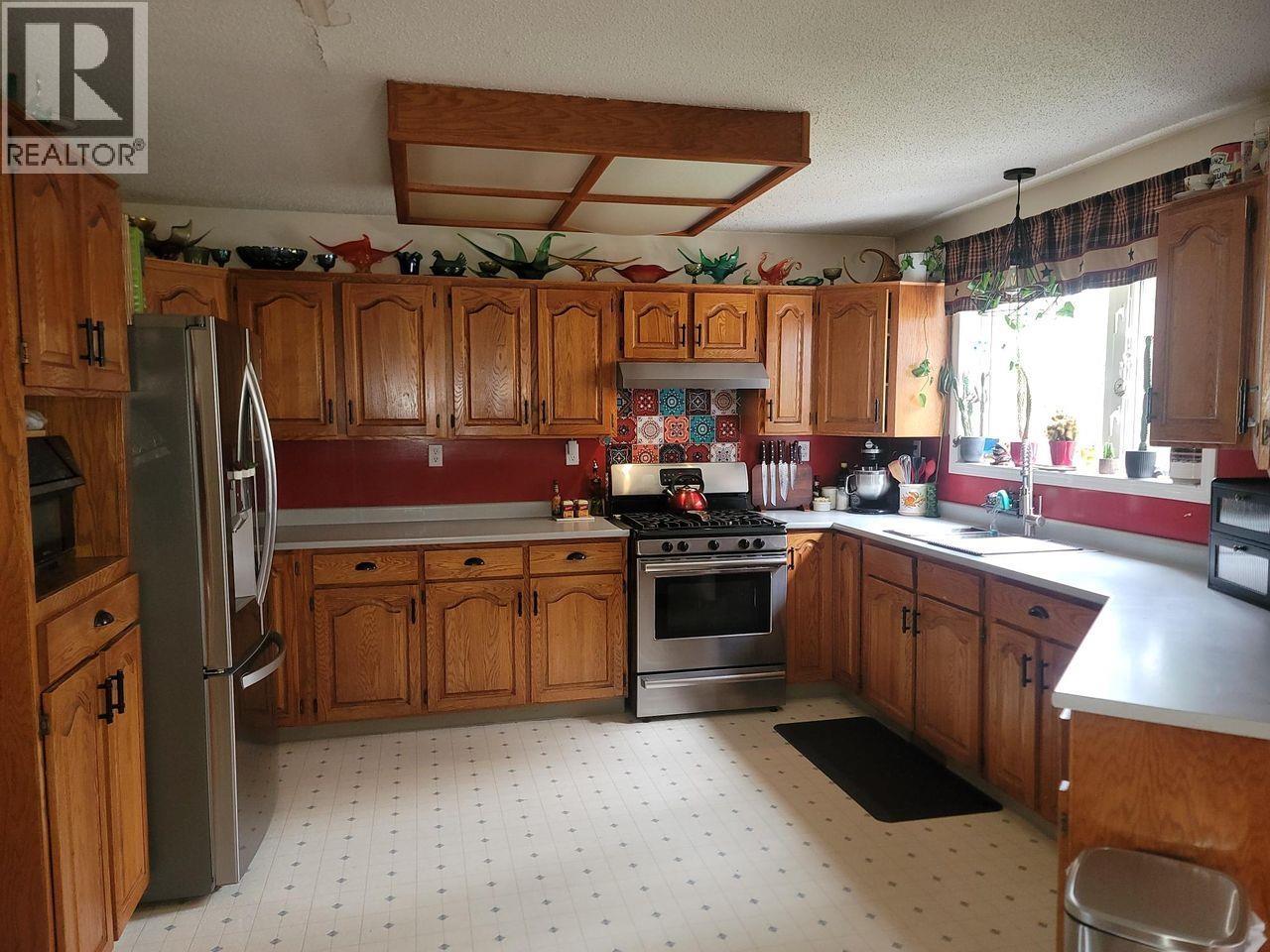 7615 Pearl Drive, Prince George, British Columbia  V2K 4N5 - Photo 3 - R3041289