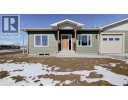 240 Parkview Lane W, Bow Island, Alberta