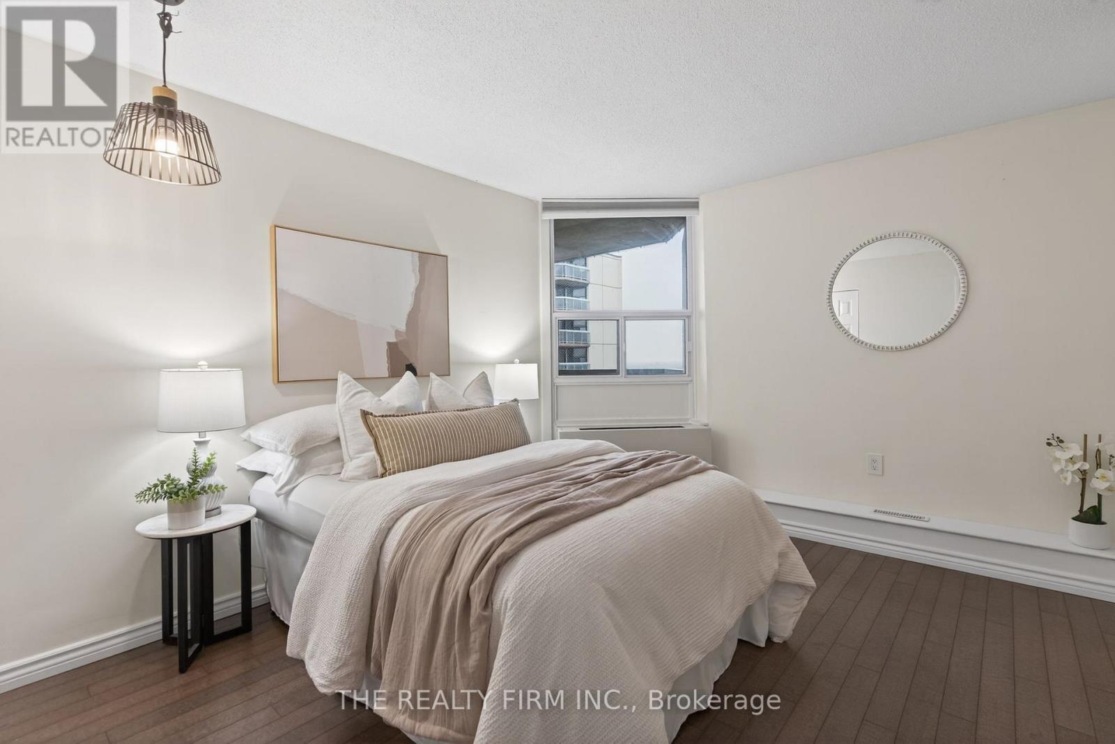 2404 - 323 Colborne Street, London East, Ontario  N6B 3N8 - Photo 14 - X12867772