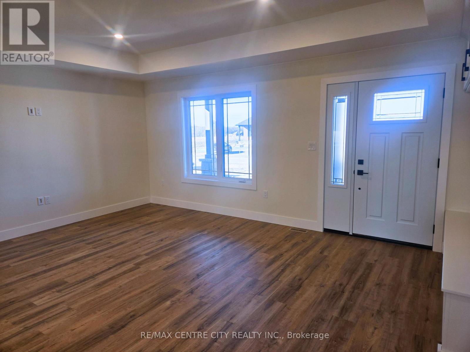 56087 Maverick Court, Bayham, Ontario  N0J 1Y0 - Photo 6 - X12867778