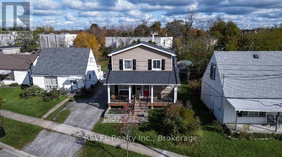 31 Philip Street, St. Catharines, Ontario  L2P 2M7 - Photo 1 - X12867828