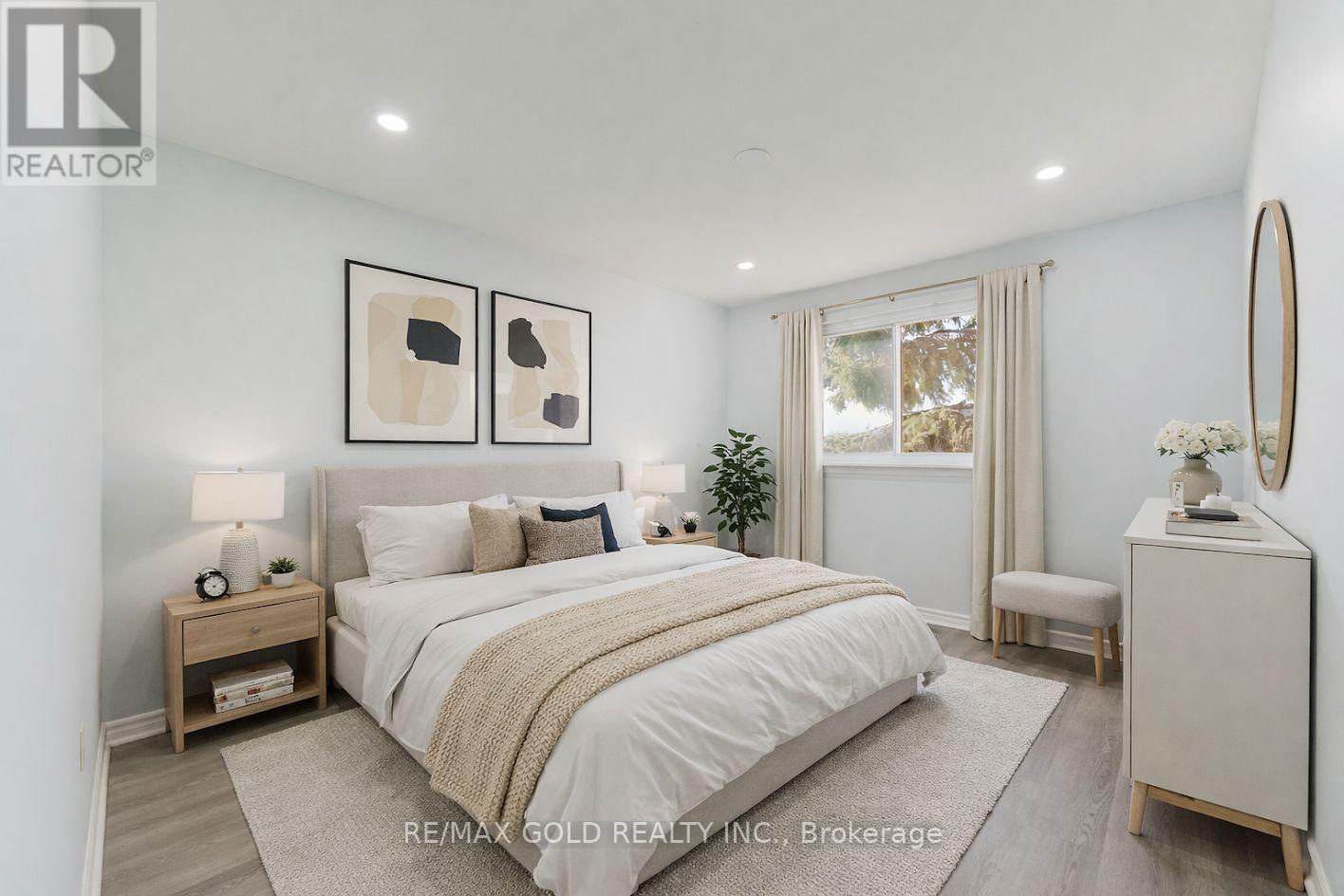 16 Crawford Drive, Brampton, Ontario  L6V 2C7 - Photo 13 - W12867746