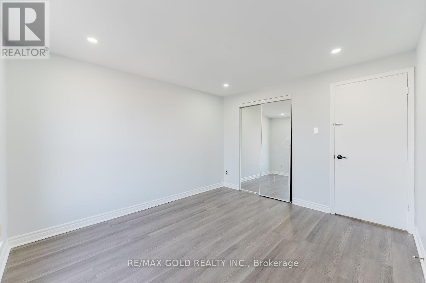 16 Crawford Drive, Brampton, Ontario  L6V 2C7 - Photo 29 - W12867746