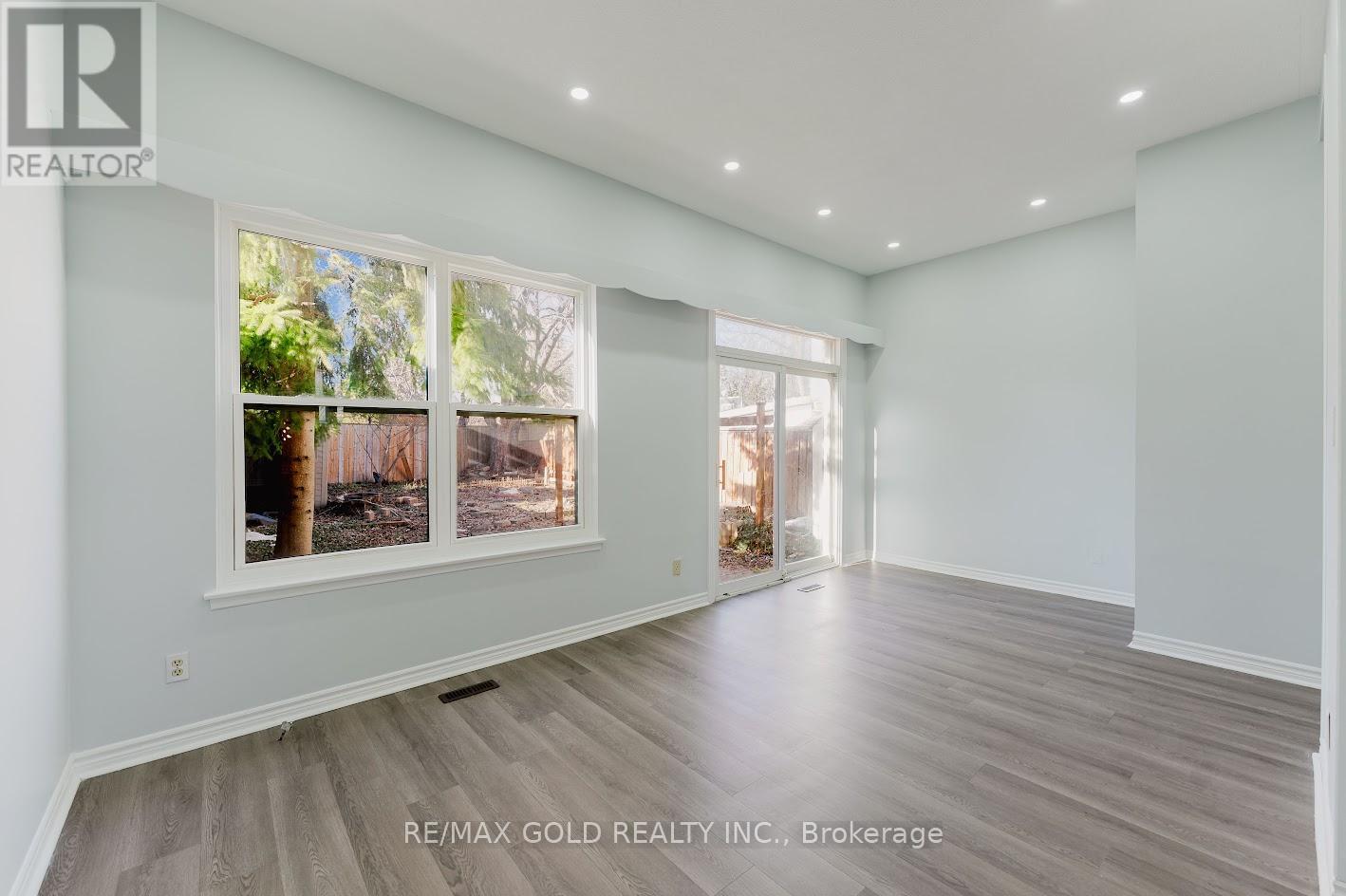 16 Crawford Drive, Brampton, Ontario  L6V 2C7 - Photo 25 - W12867746