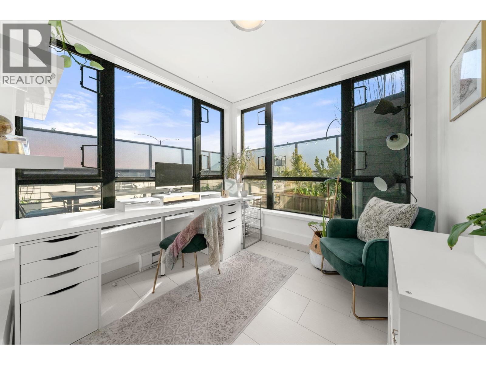 206 935 W 16th Street, North Vancouver, British Columbia  V7P 1R2 - Photo 29 - R3098186