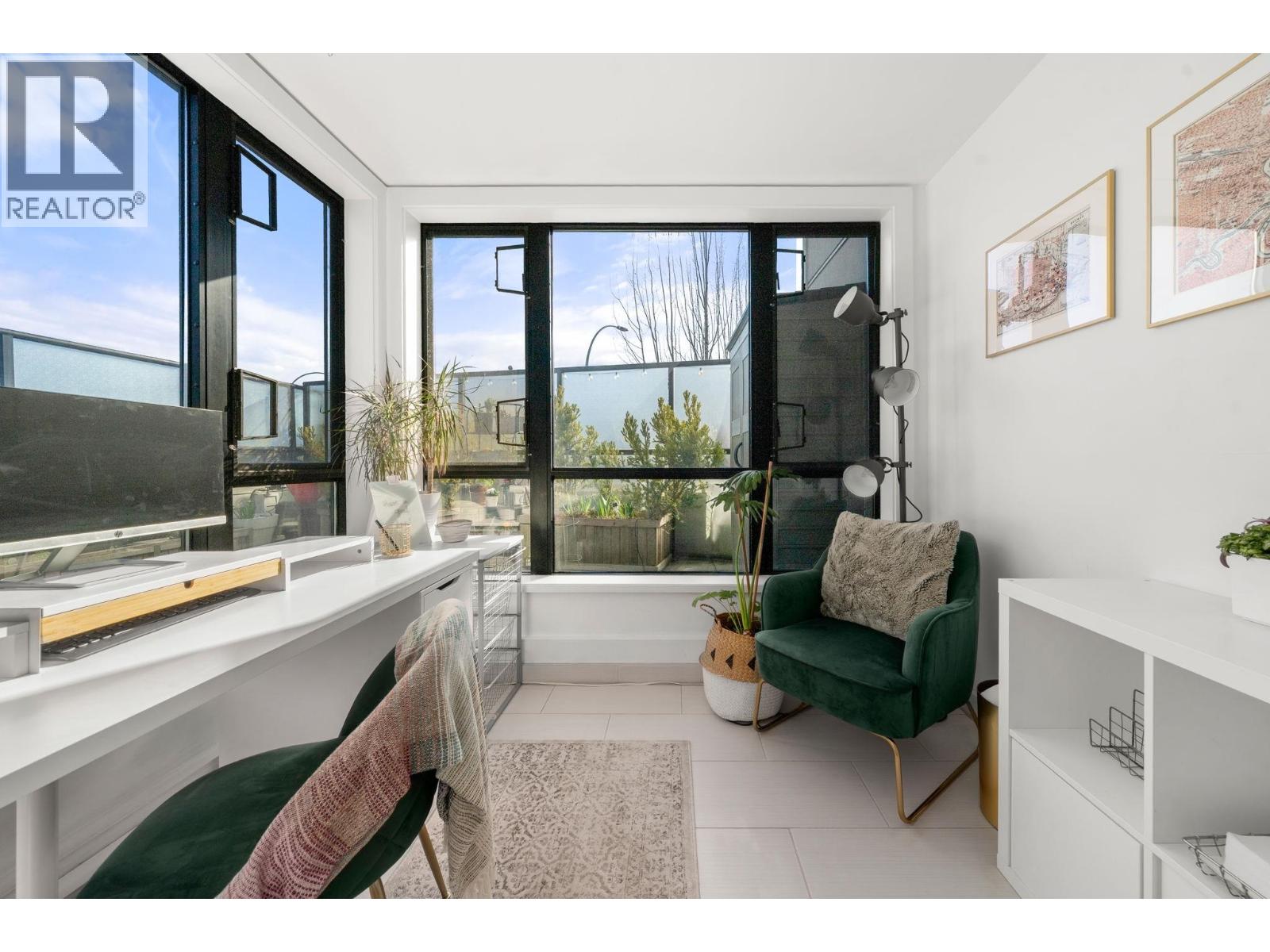 206 935 W 16th Street, North Vancouver, British Columbia  V7P 1R2 - Photo 30 - R3098186