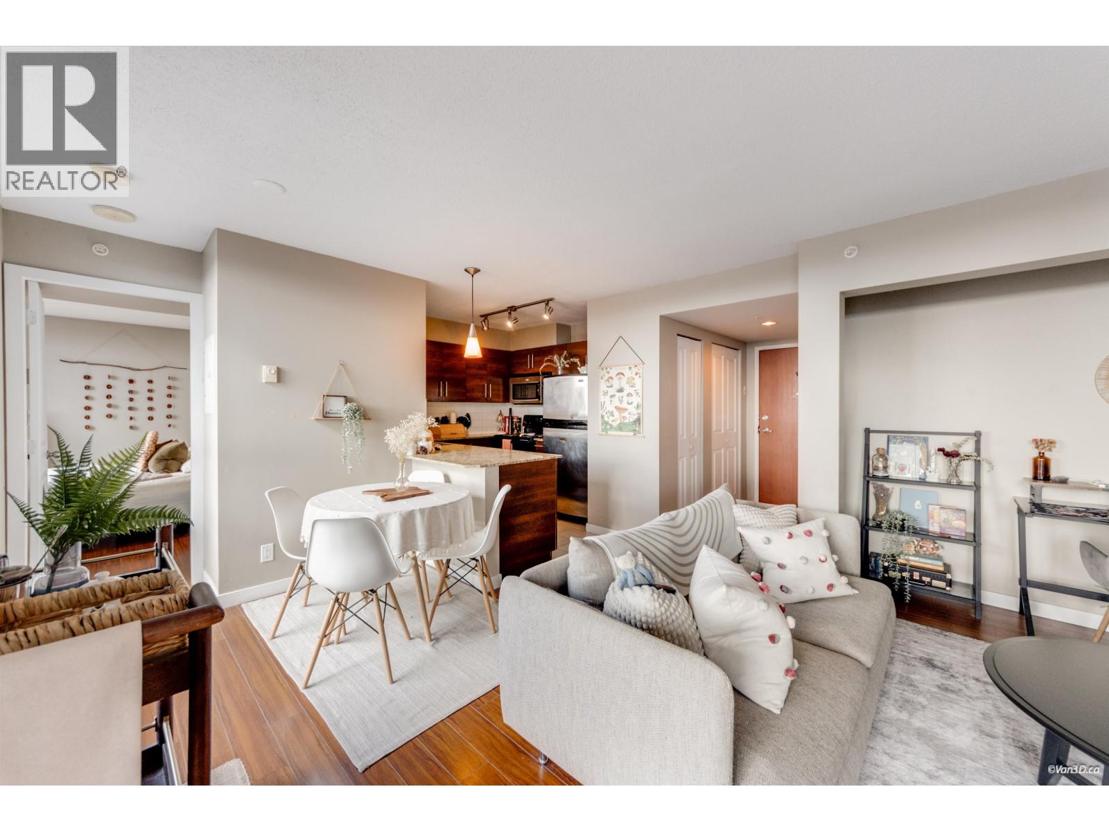 1002 814 ROYAL AVENUE, new westminster, British Columbia