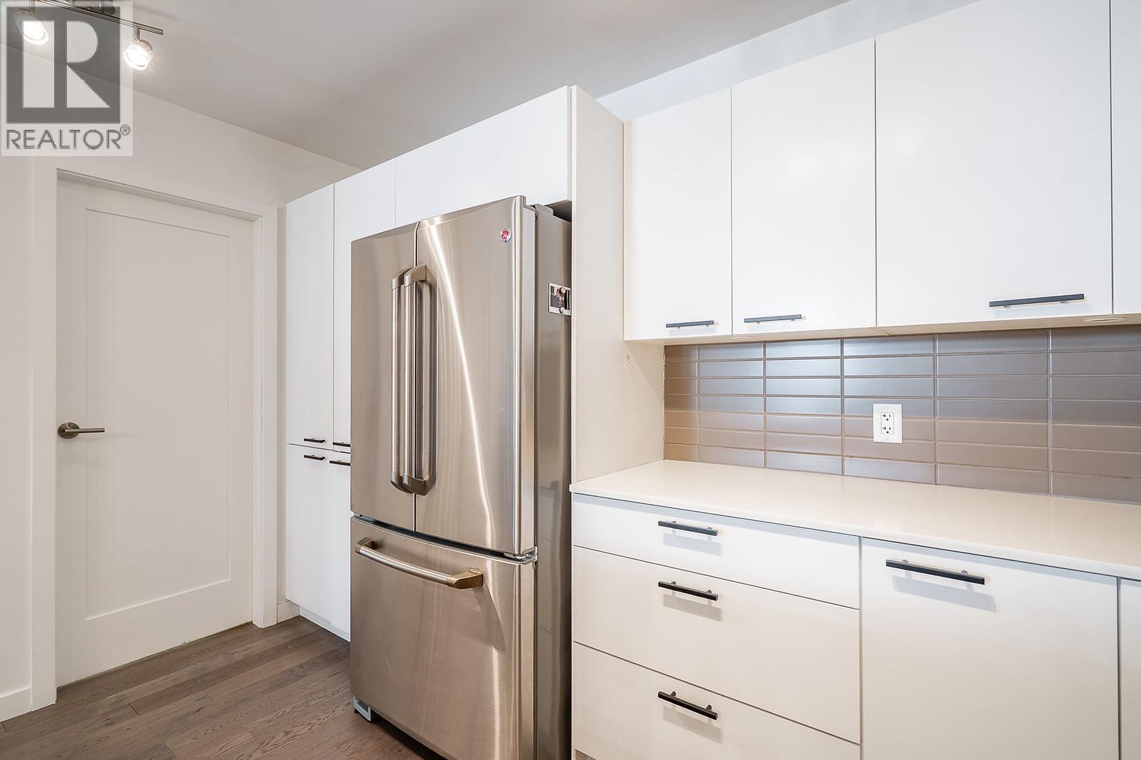 2751 Spring Street, Port Moody, British Columbia  V3H 0H3 - Photo 10 - R3098227