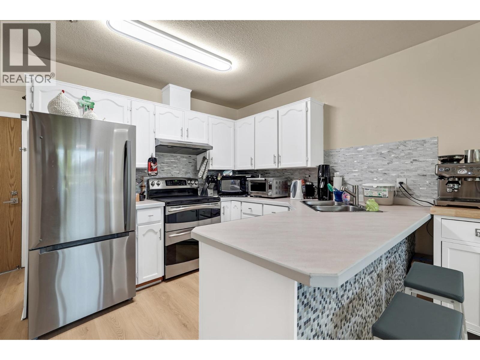 204 11595 Fraser Street, Maple Ridge, British Columbia  V2X 0X7 - Photo 11 - R3098236