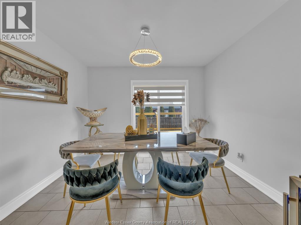 3242 Seville, Windsor, Ontario  N8N 0A2 - Photo 13 - 26005040