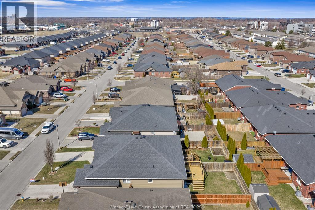 3242 Seville, Windsor, Ontario  N8N 0A2 - Photo 32 - 26005040