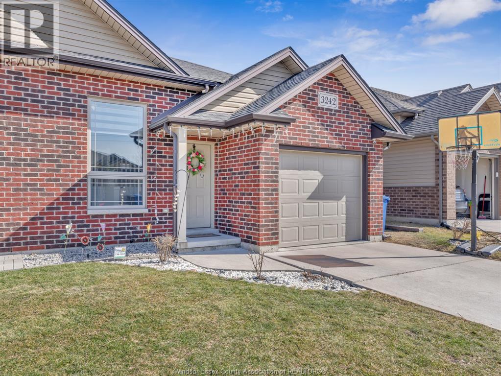 3242 Seville, Windsor, Ontario  N8N 0A2 - Photo 5 - 26005040