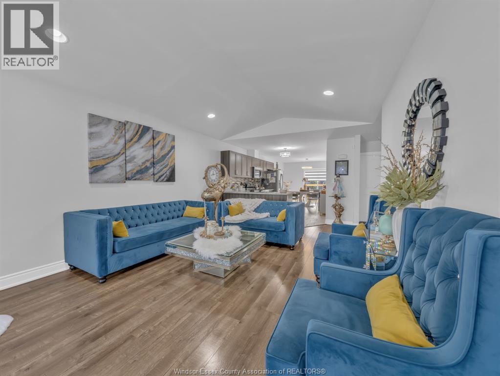 3242 Seville, Windsor, Ontario  N8N 0A2 - Photo 8 - 26005040