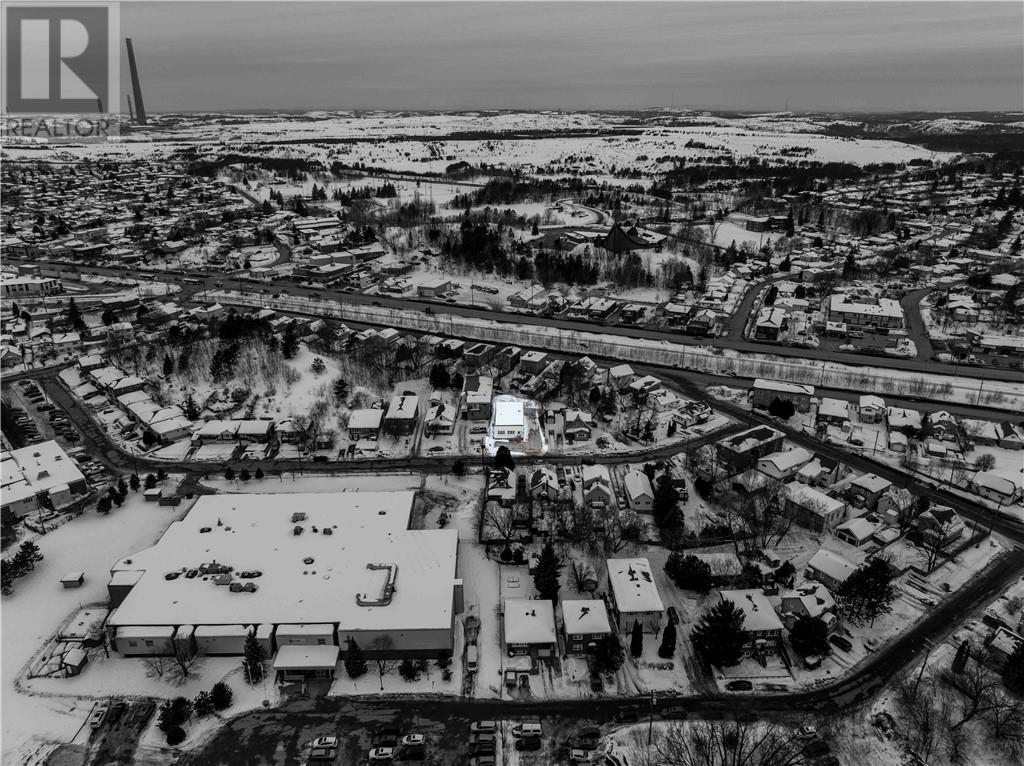 667 St Clair Street, Greater Sudbury, Ontario  P3E 4G9 - Photo 6 - 2126668