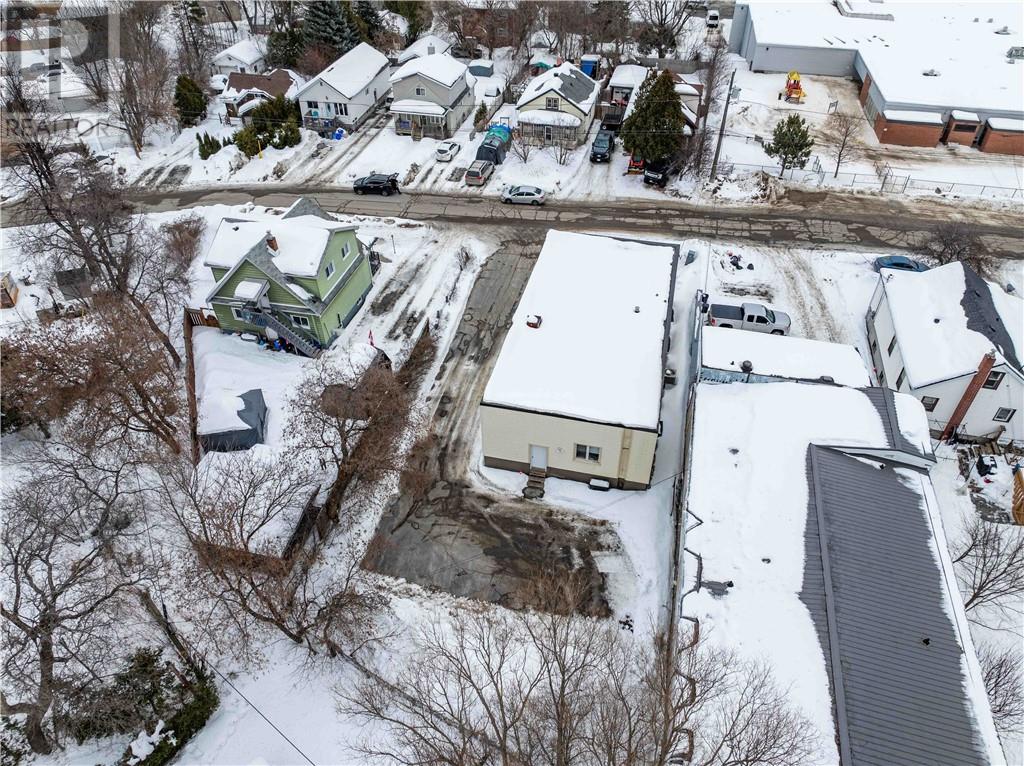 667 St Clair Street, Greater Sudbury, Ontario  P3E 4G9 - Photo 4 - 2126668