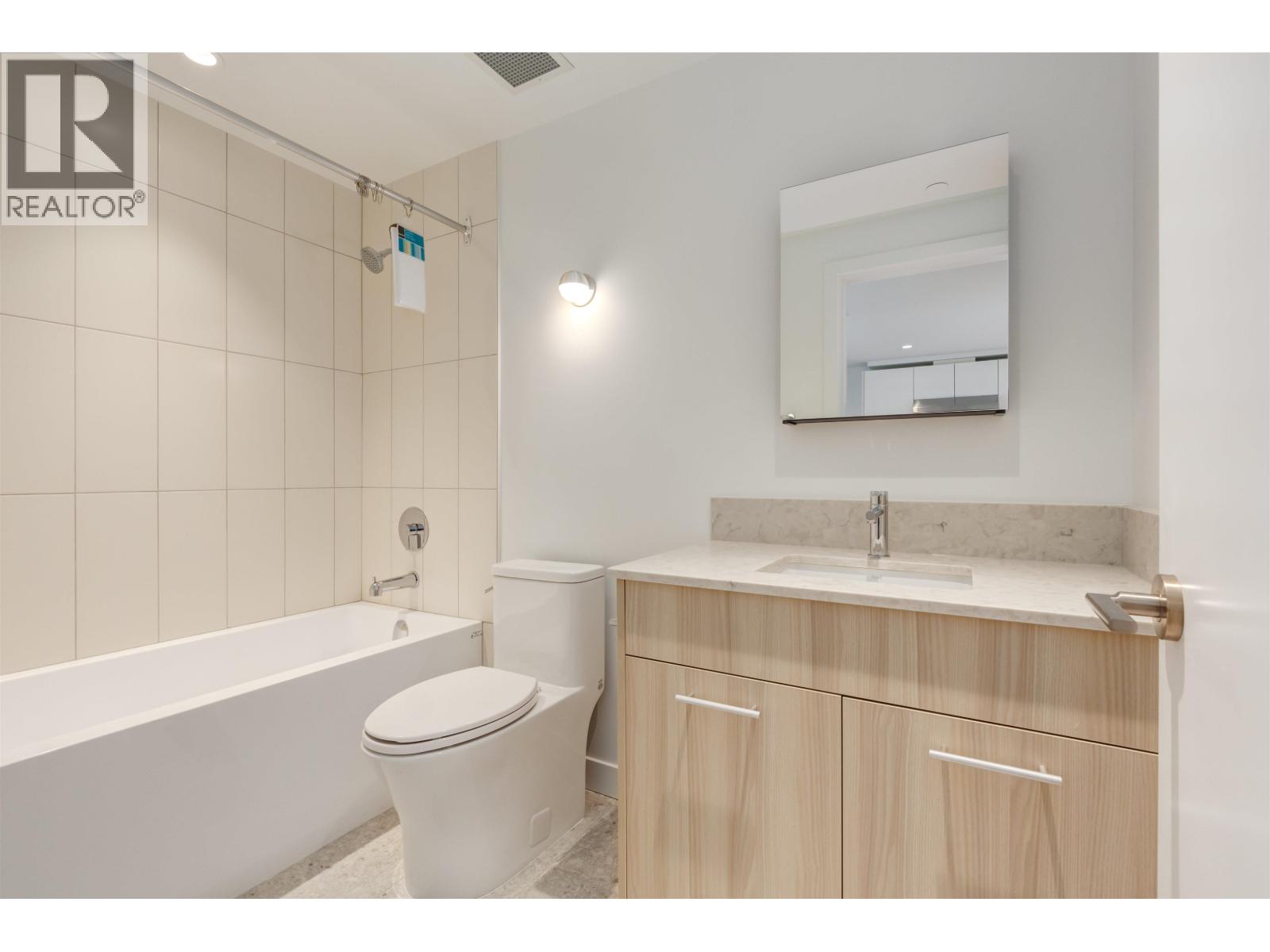 104 126 21st St E Street, North Vancouver, British Columbia  V7L 0J2 - Photo 15 - R3098203