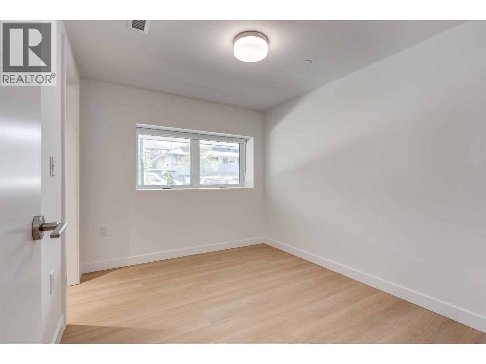 104 126 21st St E Street, North Vancouver, British Columbia  V7L 0J2 - Photo 16 - R3098203