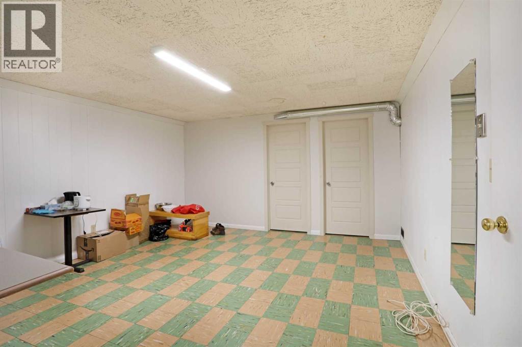 508 2 Avenue W, Brooks, Alberta  T1R 0A9 - Photo 32 - A2273463