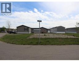4009 Applewood Road, Coaldale, Alberta