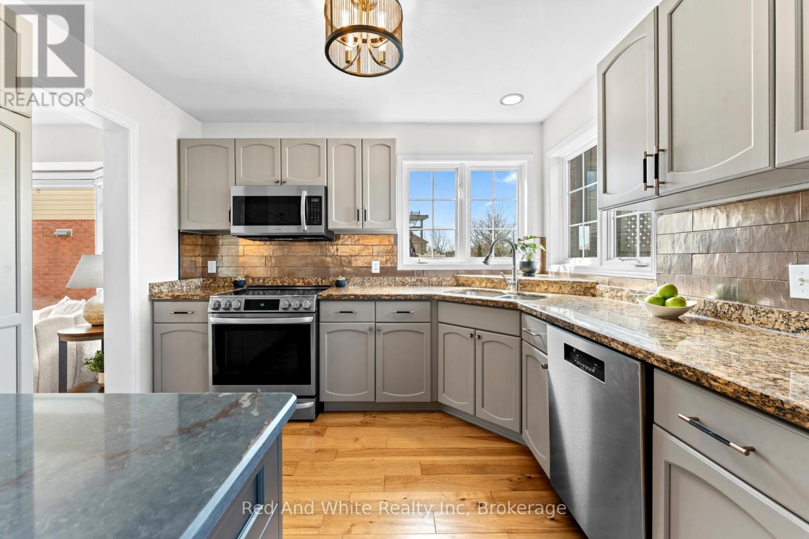 26 Shadyridge Place, Kitchener, Ontario  N2N 3J1 - Photo 12 - X12867832