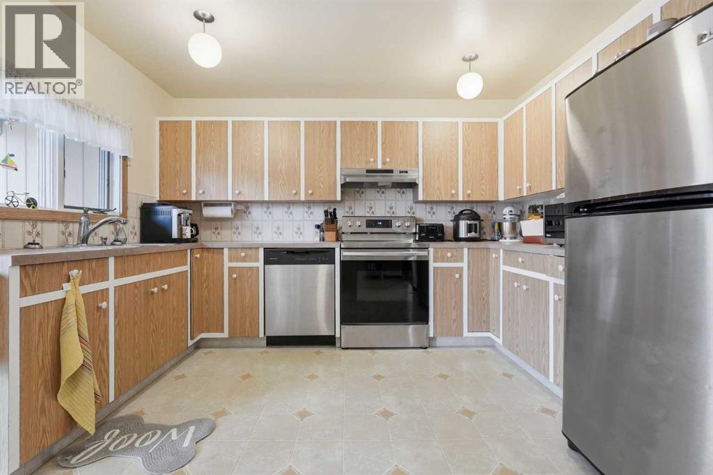 2532 7 Avenue Nw, Calgary, Alberta  T2N 1A4 - Photo 9 - A2291423