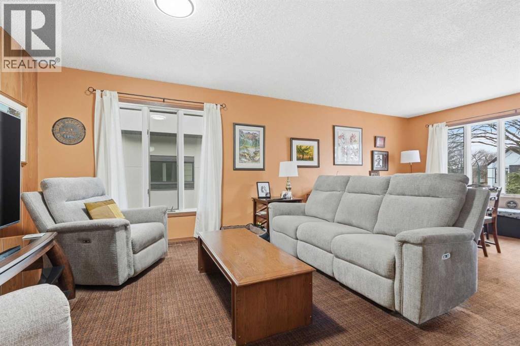 2532 7 Avenue Nw, Calgary, Alberta  T2N 1A4 - Photo 5 - A2291423