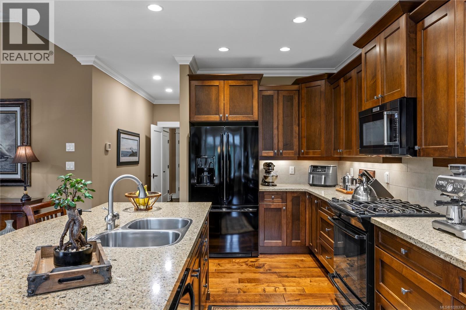 515 Eaglewood Crt, Qualicum Beach, British Columbia  V9K 0A3 - Photo 4 - 1028379