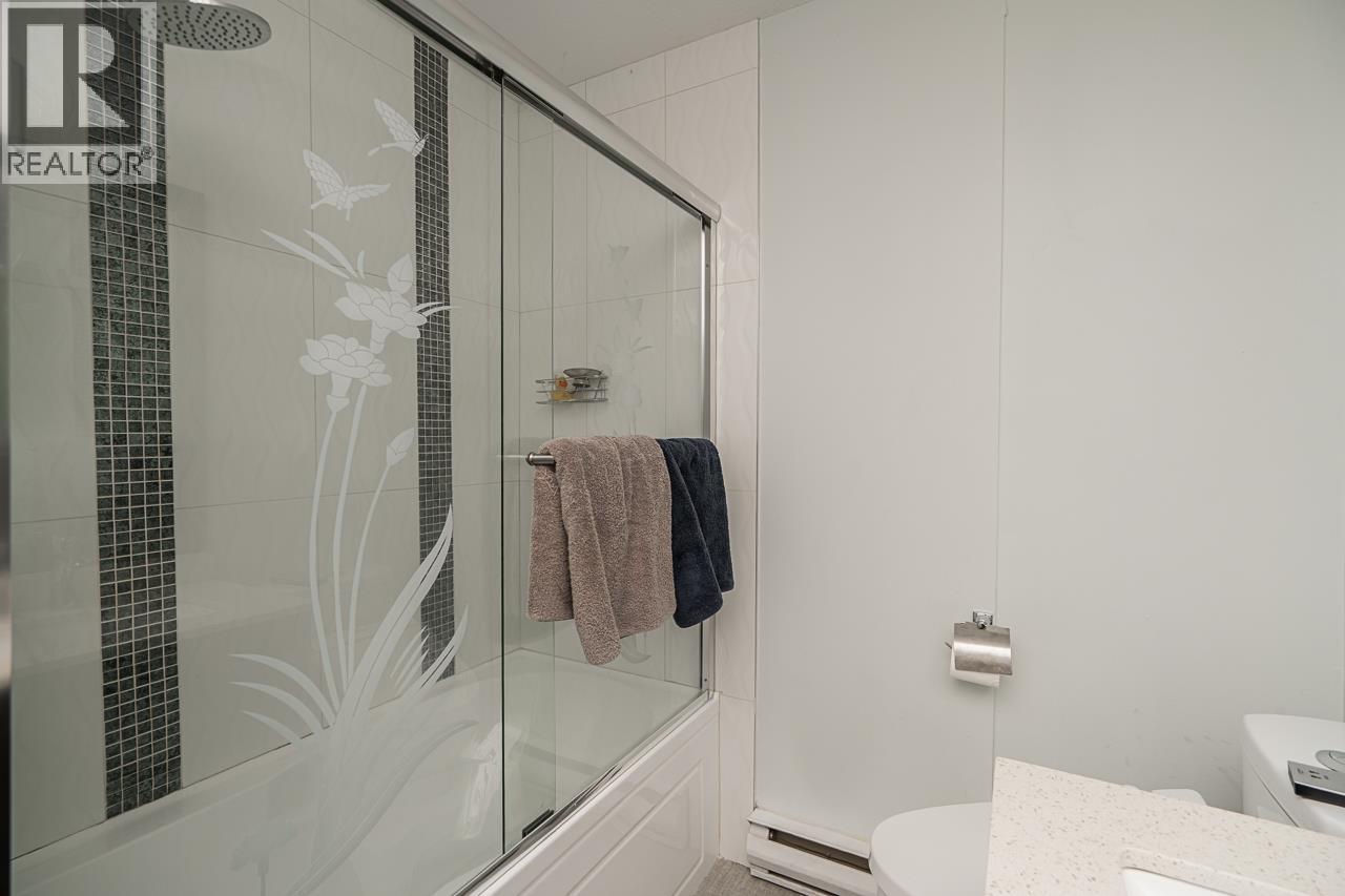 6094 Walker Avenue, Burnaby, British Columbia  V5E 3B4 - Photo 25 - R3098216