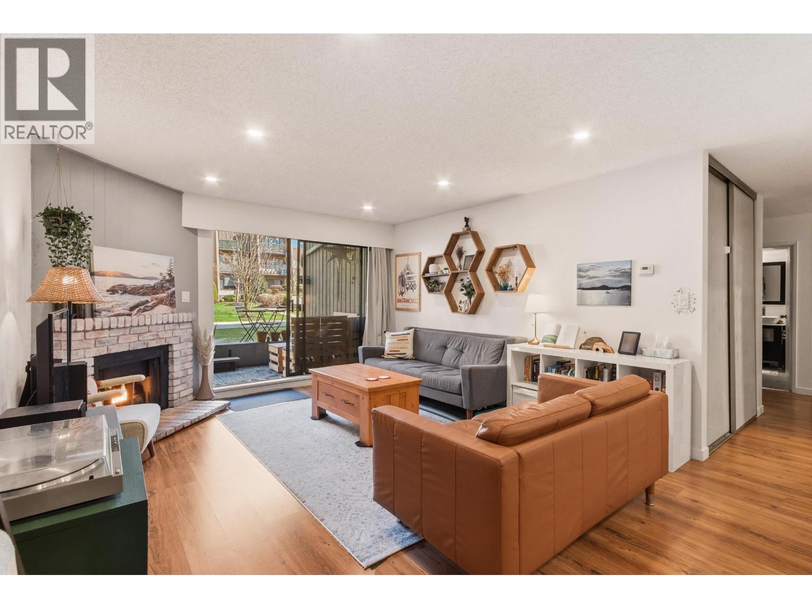 104 9101 HORNE STREET, burnaby, British Columbia