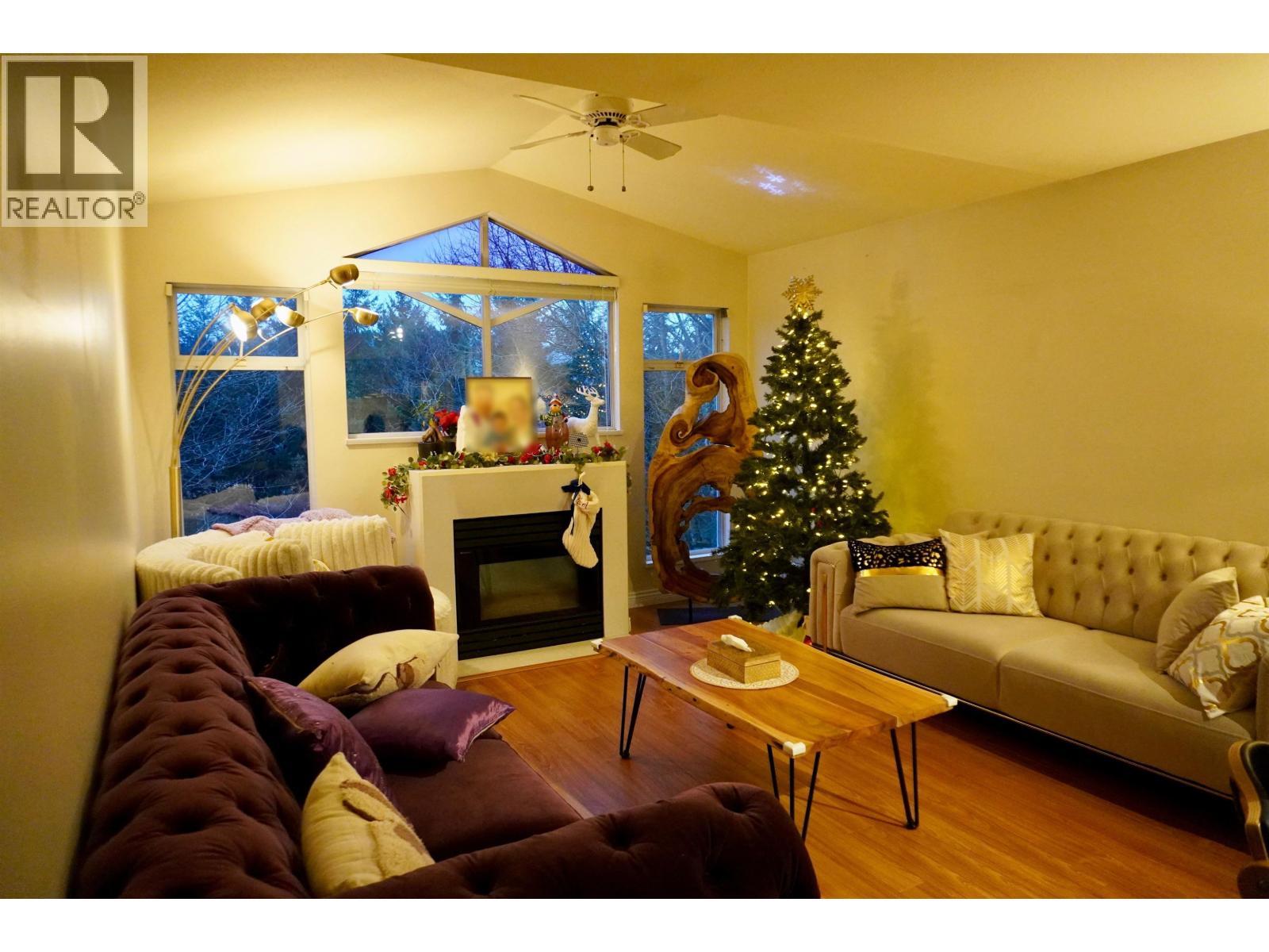 31 1238 Eastern Drive, Port Coquitlam, British Columbia  V3C 6C5 - Photo 2 - R3098110