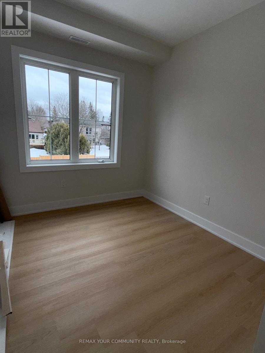 2 - 19 Cousins Drive, Aurora (Aurora Village), Ontario  L4G 1B2 - Photo 10 - N12867896