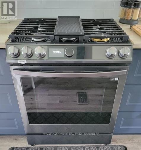 16 Walnut Street, Welland, Ontario  L3C 1E9 - Photo 12 - X12833052