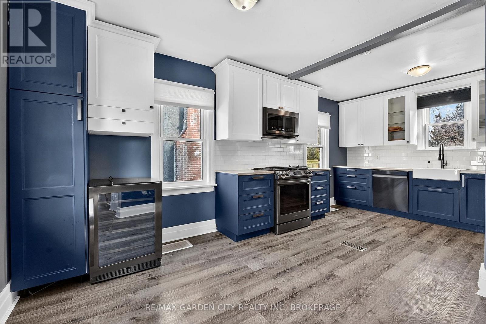 16 Walnut Street, Welland, Ontario  L3C 1E9 - Photo 4 - X12833052