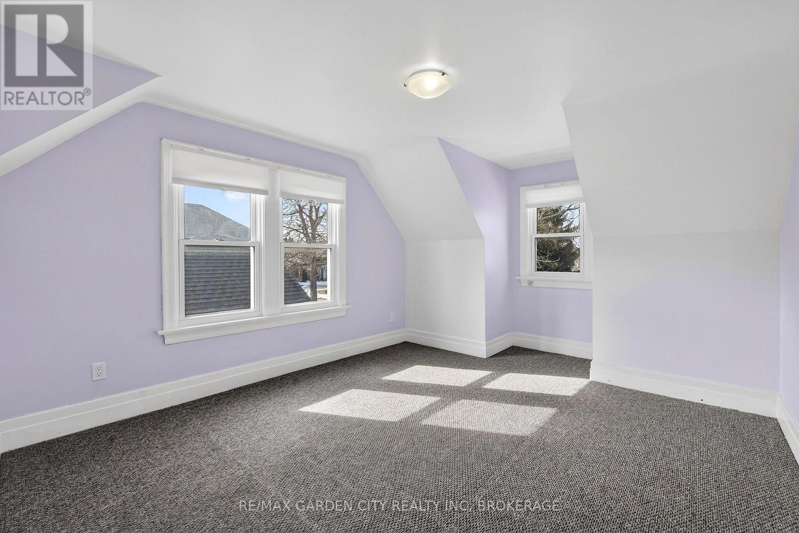 16 Walnut Street, Welland, Ontario  L3C 1E9 - Photo 32 - X12833052