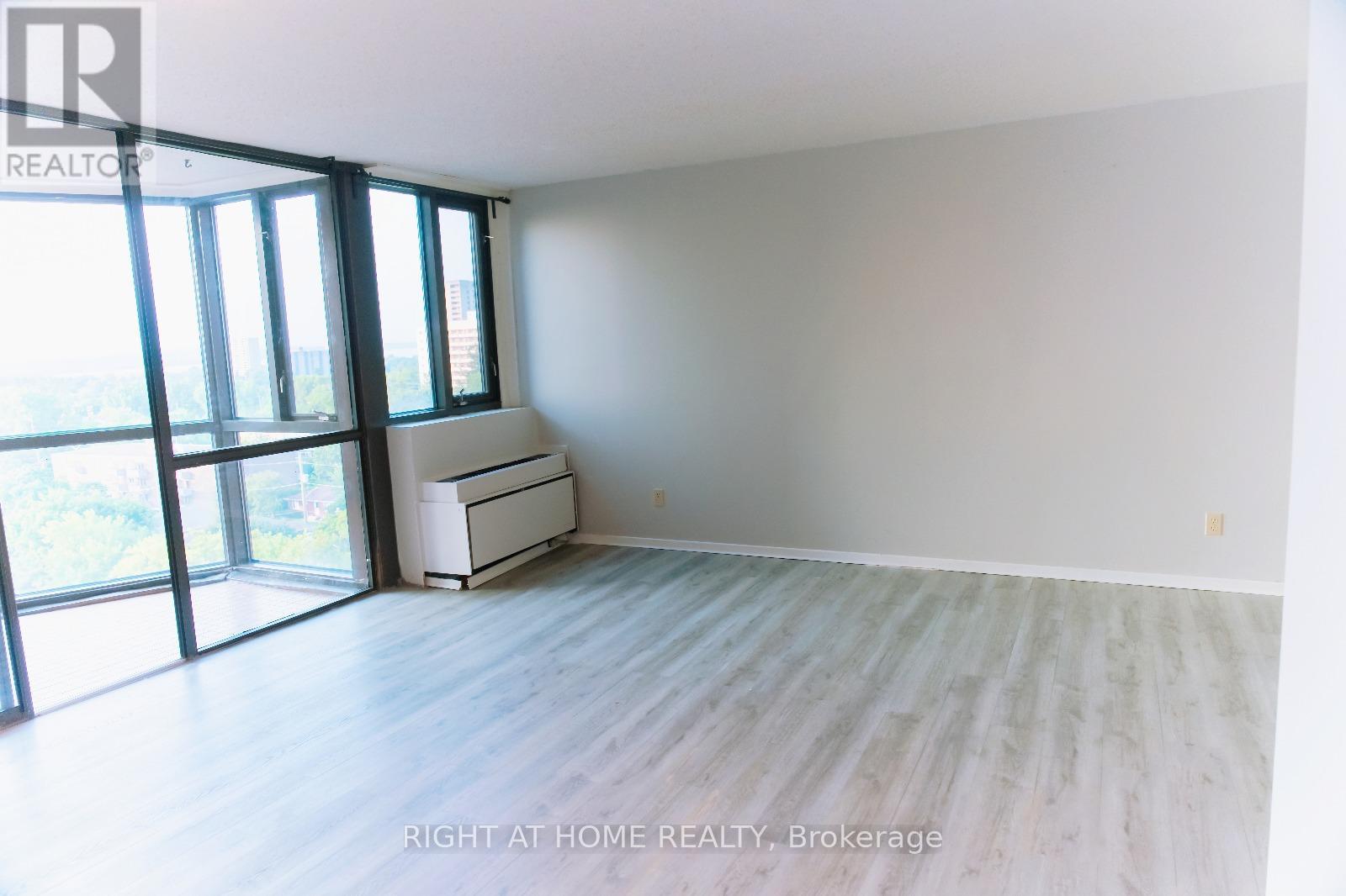 1516 - 2871 Richmond Road, Ottawa, Ontario  K2B 8M5 - Photo 4 - X12864266