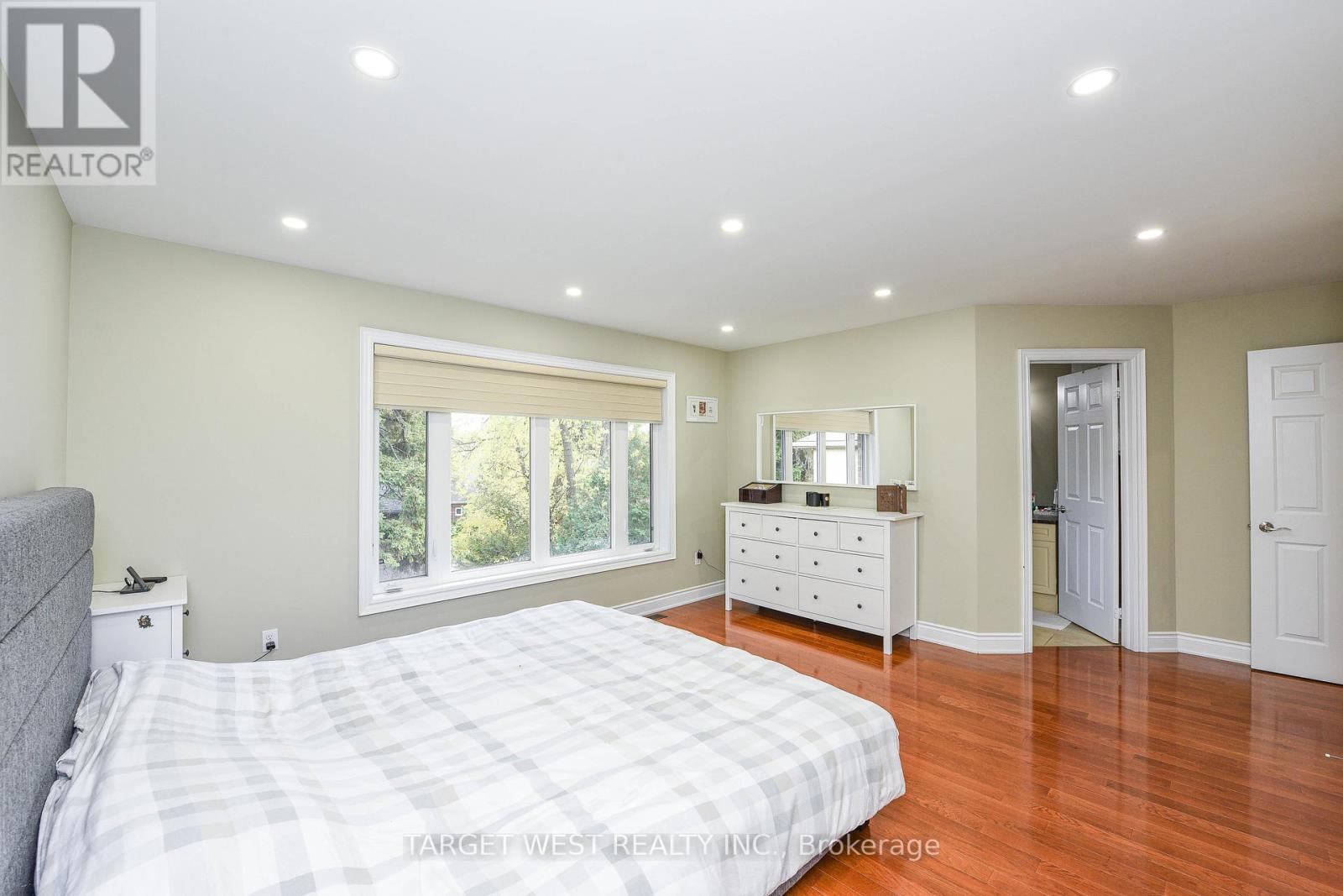 87 Park Street W, Mississauga (Port Credit), Ontario  L5H 1L2 - Photo 32 - W12867770