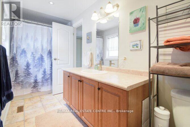 3018 Kilbride Court, Mississauga (Meadowvale), Ontario  L5N 3C5 - Photo 24 - W12867784