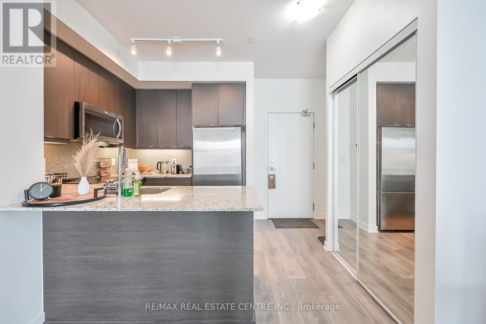 906 - 4633 Glen Erin Drive, Mississauga (Central Erin Mills), Ontario  L5M 7S1 - Photo 3 - W12867798