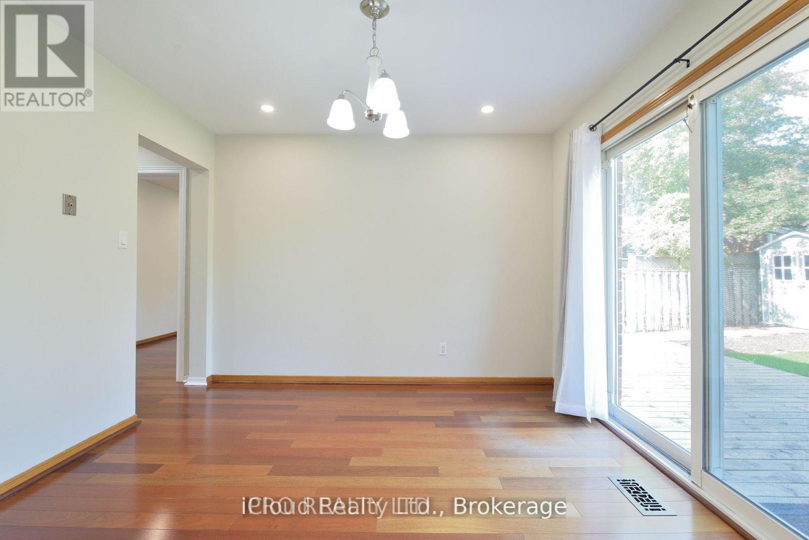 2145 Margot Street, Oakville, Ontario  L6H 3M5 - Photo 10 - W12867862