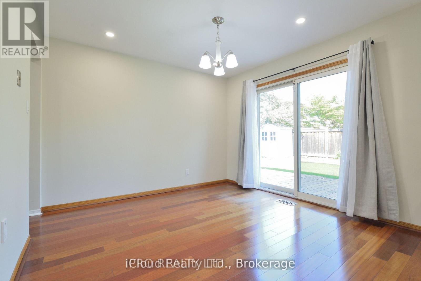 2145 Margot Street, Oakville, Ontario  L6H 3M5 - Photo 11 - W12867862