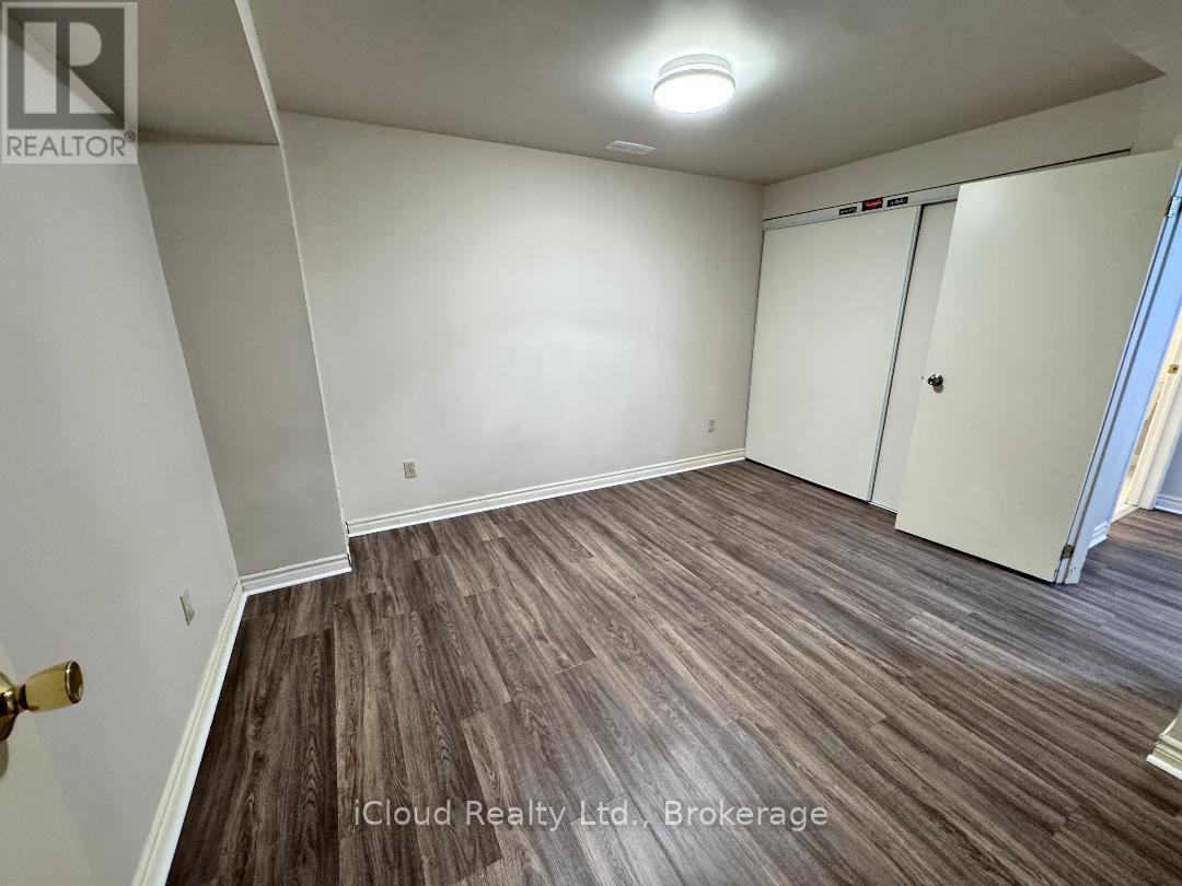 2145 Margot Street, Oakville, Ontario  L6H 3M5 - Photo 33 - W12867862