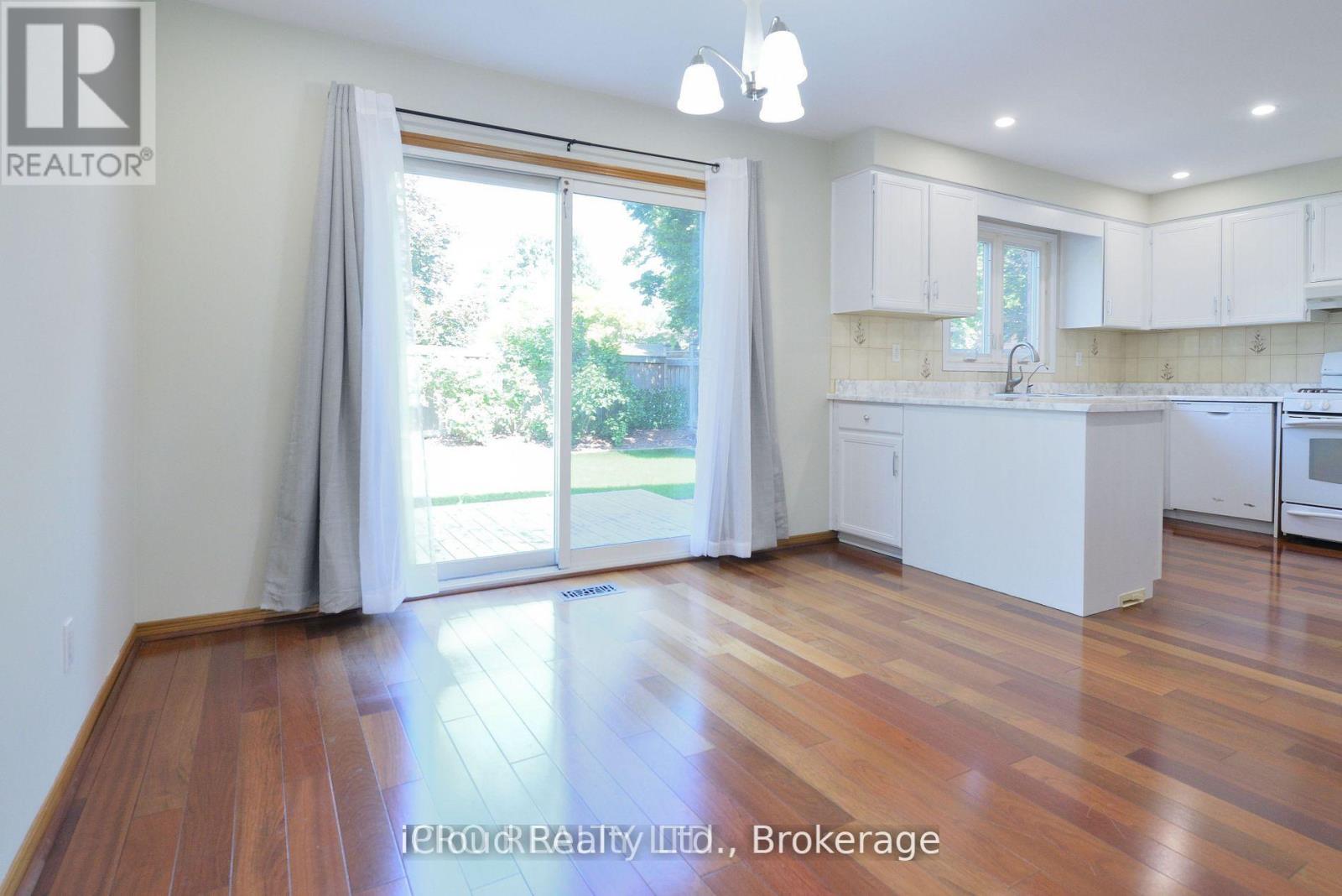 2145 Margot Street, Oakville, Ontario  L6H 3M5 - Photo 9 - W12867862