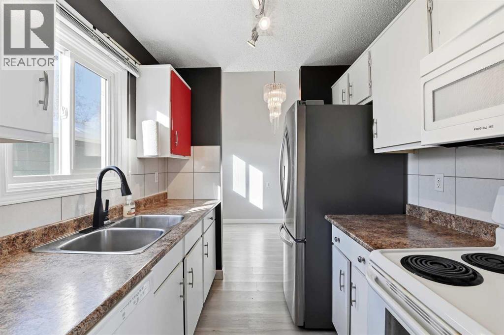 46 Duncan Crescent, Red Deer, Alberta  T4R 1W4 - Photo 7 - A2288305