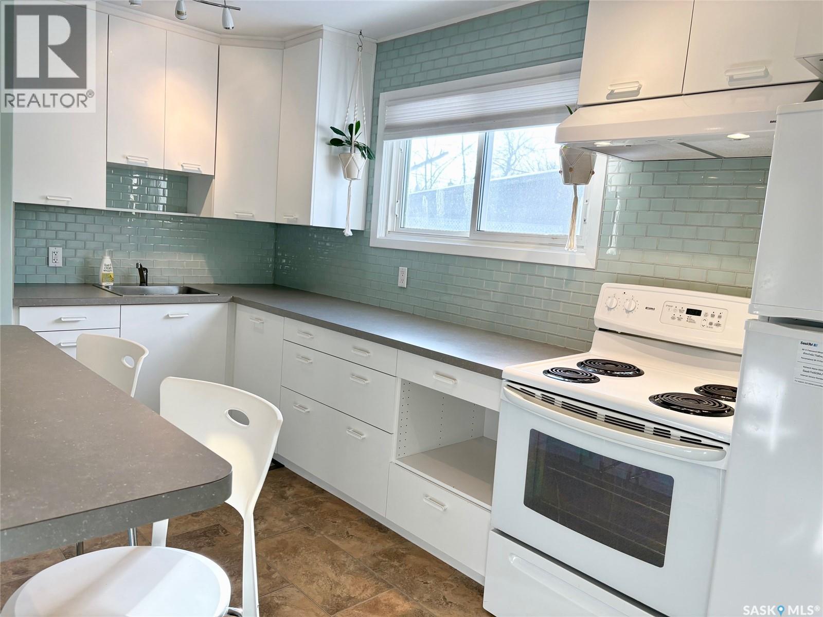 113 Laurier Avenue, Yorkton, Saskatchewan  S3N 1V1 - Photo 4 - SK030095