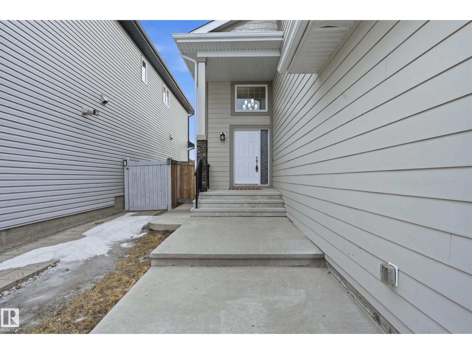 1346 Cunningham Dr W Sw, Edmonton, Alberta  T6W 0R8 - Photo 2 - E4476752