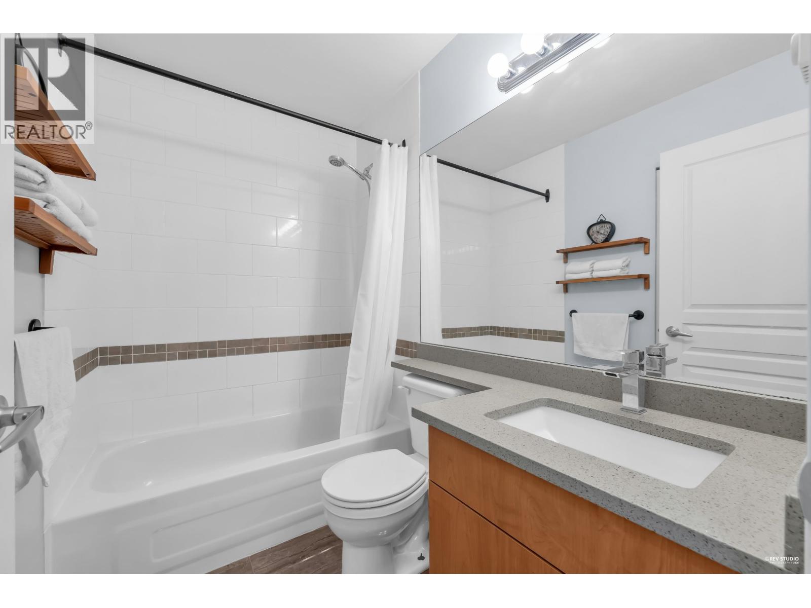 3306 Noel Drive, Burnaby, British Columbia  V3J 1J8 - Photo 22 - R3098028