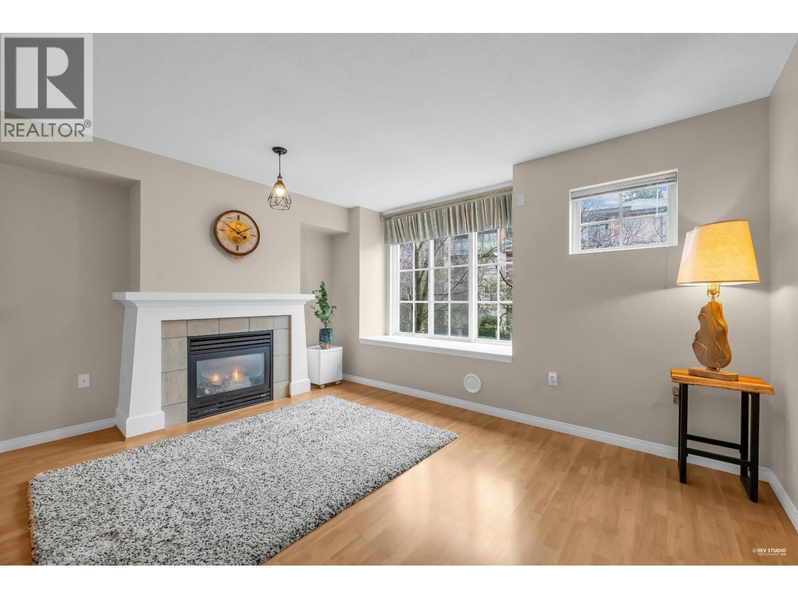 3306 Noel Drive, Burnaby, British Columbia  V3J 1J8 - Photo 11 - R3098028