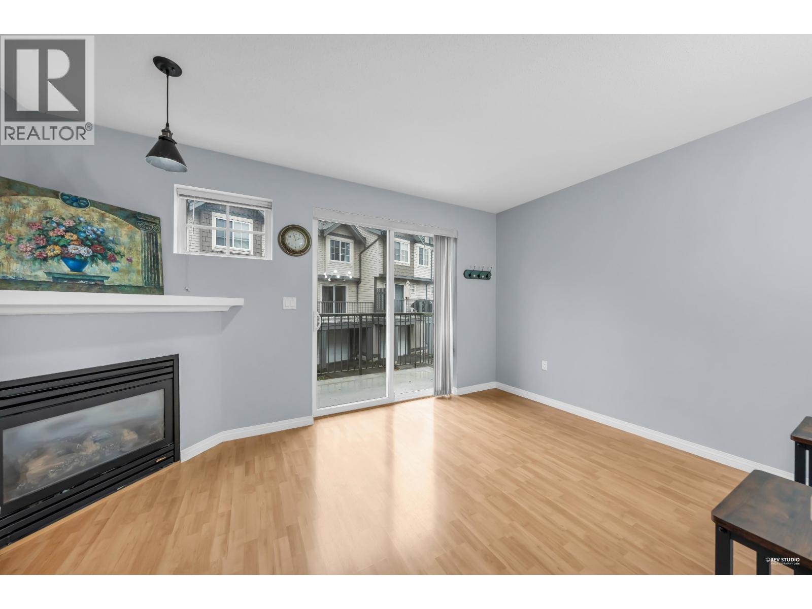 3306 Noel Drive, Burnaby, British Columbia  V3J 1J8 - Photo 10 - R3098028