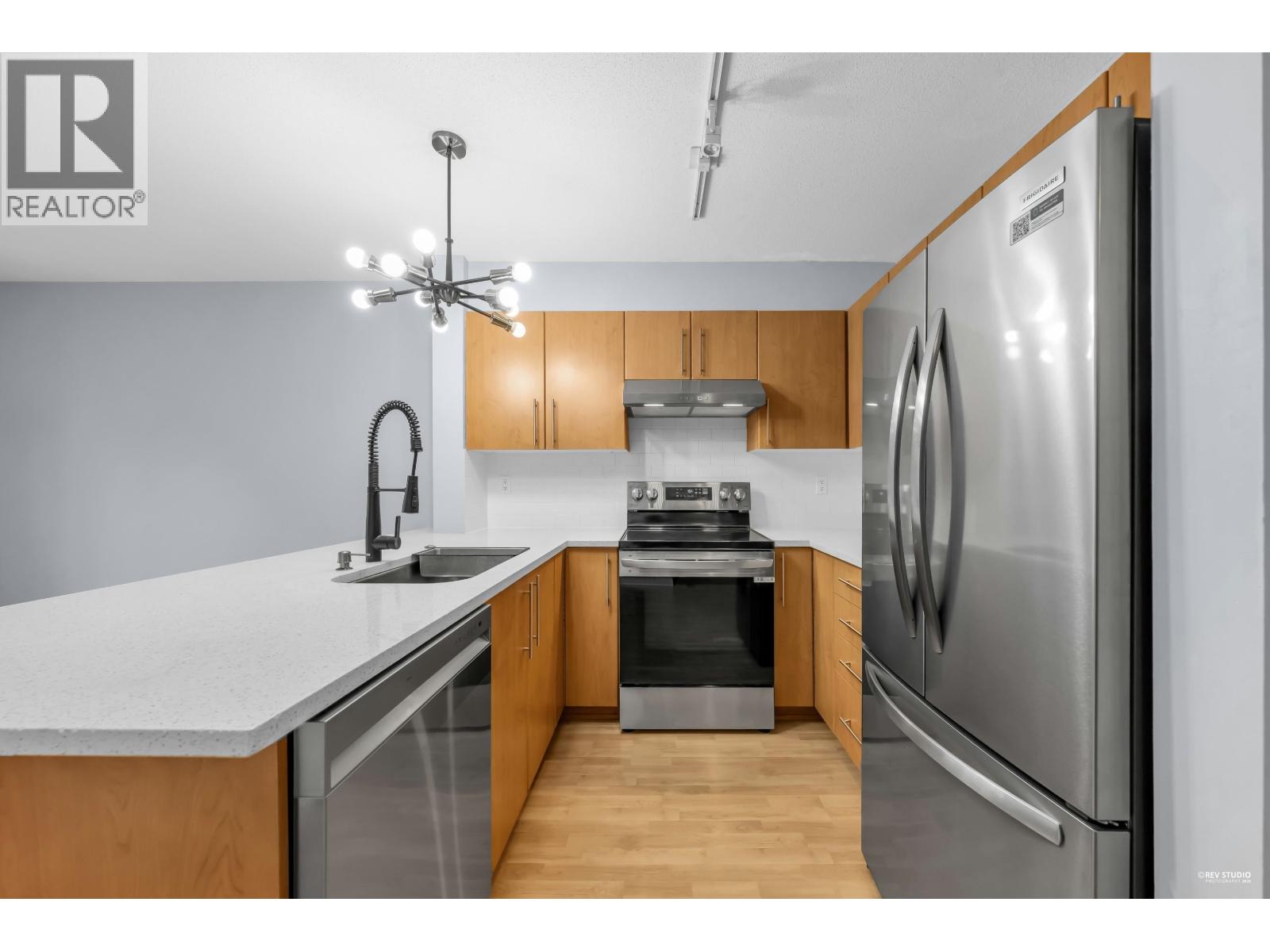 3306 Noel Drive, Burnaby, British Columbia  V3J 1J8 - Photo 17 - R3098028